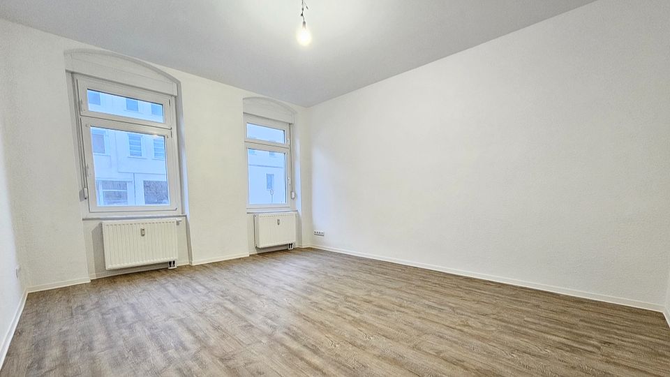 Renovierte 1-Zimmer Wohnung mit Balkon - Chemnitz Ebersdorf