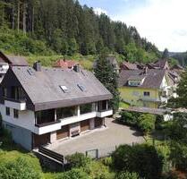 4 Zimmer Wohnung in Triberg - 980,00 EUR Kaltmiete, ca.  104,00 m² in Triberg im Schwarzwald (PLZ: 78098)