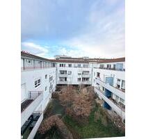 Möbilierte und sanierte 2-Zimmer Wohnung mit Balkon & Stellplatz - Heidelberg Bahnstadt