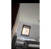 Attraktive 4 -Zimmer Wohnung mit Balkon und Einbauküche - Wedemark