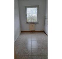 1 Zimmer Wohnung - 185,00 EUR Kaltmiete, ca.  35,70 m² in Saalfeld (Saale) (PLZ: 07318)