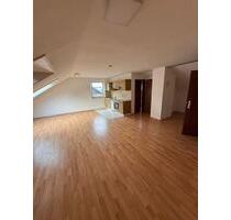 Gepflegte 1-Zimmer Dachgeschoss-Wohnung - Langenhagen