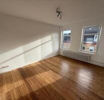 2 Zimmerwohnung WG-tauglich - 550,00 EUR Kaltmiete, in Kiel (PLZ: 24143) Gaarden-Ost