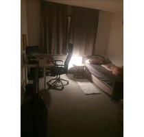 WG Zimmer zur Zwischenmiete - 290,00 EUR Kaltmiete, ca.  24,00 m² in Dortmund (PLZ: 44379) Huckarde