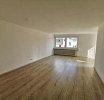 Schön geschnittene stadtnahe 3 Zimmer Wohnung in 42897 Remscheid