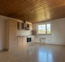 Helle und großzügige 3 Zimmer Wohnung in Regen mit Einbauküche