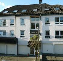 Lindlar Zentrum helle, 2-Zimmer Dachgeschosswohnung mit Balkon