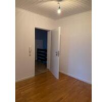 3 Zimmer Dachgeschosswohnung zur Miete in Neuss