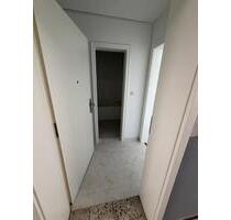 1 Zimmer Wohnung Singen Nord 300 Euro Kaltmiete - Singen (Hohentwiel)