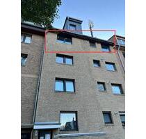 Sanierte Helle 3-Zimmer Wohnung mit Balkon inkl. Einbauküche - Köln Heimersdorf