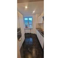 5 Zimmer Wohnung - 1.900,00 EUR Kaltmiete, ca.  140,00 m² in Neckargemünd (PLZ: 69151)
