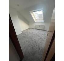 Helle 2-Zimmer Wohnung in guter Lage in Duisburg Neudorf