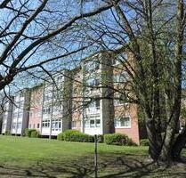 Renovierte 4 Zimmer Wohnung für die kleine Familie frei! - Kiel Neumühlen-Dietrichsdorf