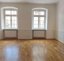 IMA-Immobilien bietet eine 2 Zimmer Altbau Wohnung in Schuttern - Friesenheim