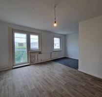 *Sicher dir 1 NKM frei bei Anmietung bis Jahresende! 1 Zimmer mit Balkon* - Leipzig Lausen-Grünau