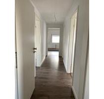 Kleine 2,5 Zimmer DG Wohnung - 500,00 EUR Kaltmiete, in Braunschweig (PLZ: 38124) Heidberg-Melverode