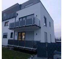 Neuwertige 3 Zimmer Wohnung in Groß-Zimmern zu Vermieten !