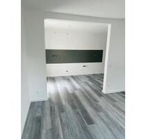 Renovierte 2Zimmer Kochnische Bad Wohnung in Niederwürzbach - Mandelbachtal