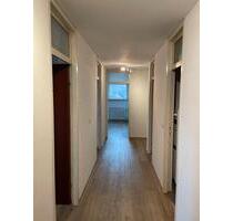 Schön geschnittene 3 Zimmer Wohnung in toller Lage - Niefern-Öschelbronn