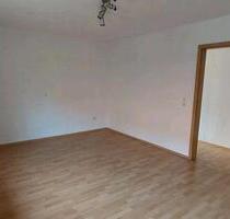 helle 4 Zimmer Wohnung in Waigolshausen