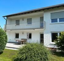 3-4 Zimmer Erdgeschosswohnung, 110 qm mit Terrasse und Garten - Kahl am Main