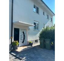 Biete 1,5 Zimmer Wohnung in 2 Familien Haus zu vermieten. - Großkrotzenburg