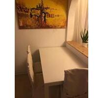 Komplett möbliertes gemütliches Zimmer (14 qm), zentral gelegen, - Albstadt