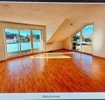 2 Zimmer Dachgeschoss Wohnung - 1.120,00 EUR Kaltmiete, ca.  66,00 m² in Steißlingen (PLZ: 78256)