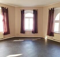 +++ 3 Monate grundmietfrei bei Selbstrenovierung! 3 Zimmer-Wohnung mit großem Wohnzimmer +++ - Chemnitz Bernsdorf