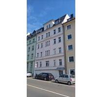 Frisch sanierte, top geschnittene 3 Zimmer Wohnung mit Balkon! - Plauen