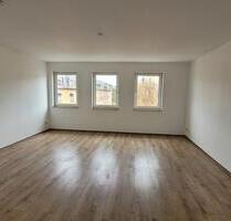 Schloßchemnitz * 2 Zimmer mit Fußbodenheizung * Frei
