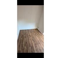2 Zimmer Super-Komfort-Whg Endetage mit Wohnküche, WG OKWarmmiete - Remscheid Lüttringhausen