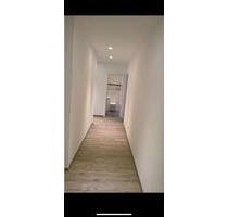 3 Zimmer wohnung ab sofort - 1.400,00 EUR Kaltmiete, ca.  100,00 m² in Durmersheim (PLZ: 76448)