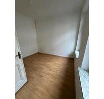 renovierungsbedürftige 1 Zimmer Wohnung in Krefeld Innenstadt