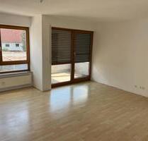 Großzügige 2-Zimmer Wohnung mit Balkon und Garage - Hirrlingen