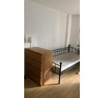 Schönes WG Zimmer mit Terrasse in Köln-Mülh…. Zur Zwischenmiete!
