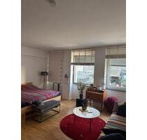Helles, großes WG-Zimmer im Zentrums Köln zur Zwischenmiete