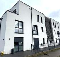 3,5 Zimmer Penthaus mit Balkon Badewanne 129 m 2 ab sofort - Isernhagen