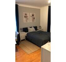WG Zimmer in Zuffenhausen - 750,00 EUR Kaltmiete, ca.  95,00 m² in Stuttgart (PLZ: 70435) Zuffenhausen