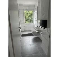 3 Zimmer KDB nicht für Kleinkinder geeignet - Wuppertal Gemarkung Langerfeld