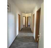 Kernsanierte 4 Zimmer Wohnung - 700,00 EUR Kaltmiete, ca.  92,00 m² in Lüdenscheid (PLZ: 58507)