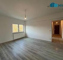 Große 3 Zimmer Wohnung mit 2 Bädern und 2 Küchen! - Essen Stadtbezirk III