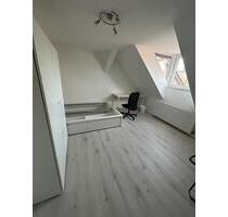 Helles renoviertes möbliertes WG Zimmer - Lemgo