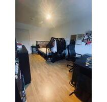 ZENTRALES WG-Zimmer ab 01.09 - 370,00 EUR Kaltmiete, ca.  17,00 m² in Siegen (PLZ: 57072)