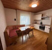 4 Zimmer Wohnung mit Dachgeschoss, Balkon, Küche zu vermieten - Worms Nördliche Vororte