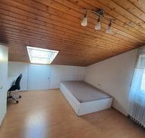 3 Zimmer Wohnung - 1.350,00 EUR Kaltmiete, ca.  60,00 m² in Böblingen (PLZ: 71032)