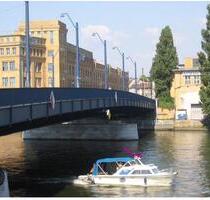 13qm WG-Zimmer plus 50 qm Gemeinschaftsfläche nähe SPREE, Treptow - Berlin Treptow-Köpenick