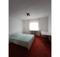 Ein 14 qm Zimmer in einer 5- Zimmer Wohngemeinschaft - Erlangen Alterlangen