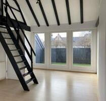 Moderne Maisonette mit Balkon: Zentral in Krefeld