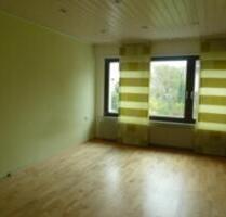 Ruhige 2-Zimmer Wohnung in Wolfschlugen für Studenten Pendler